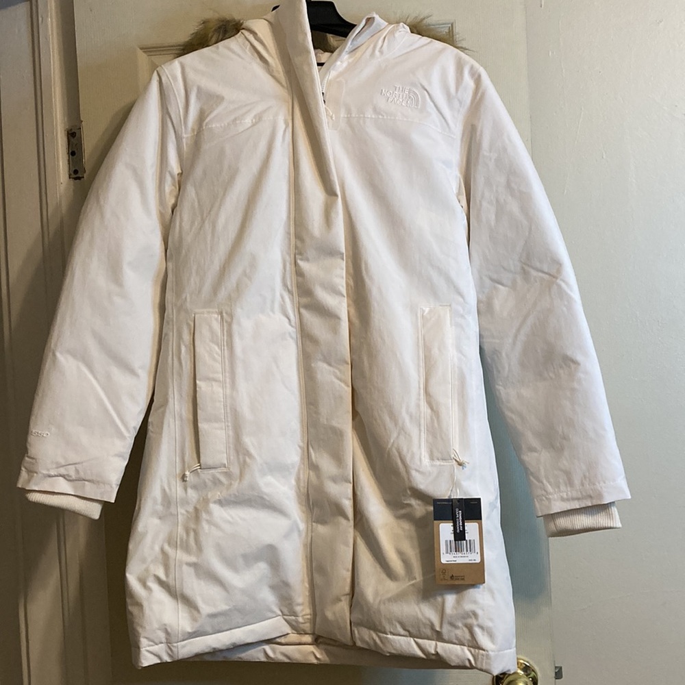 NWT North Face Arctic Parka - Gardenia White/Silver grey leopard print - Picture 6 of 16
